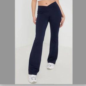 Garage V Waist Active Flare Leggings SIZE M